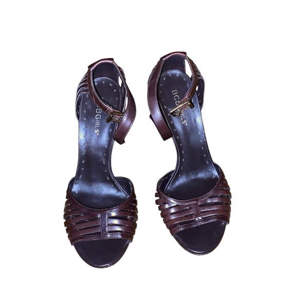BCBG size 6 brown heels - Picture 1 of 5